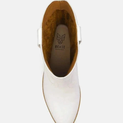 Butterfly Detail Point Toe Boots : Beast Fashion, , ["Beast Fashion","Ship from USA"], ꫀꪶꫀᧁꪖꪀᥴꫀ꠸ᠻꪗ..